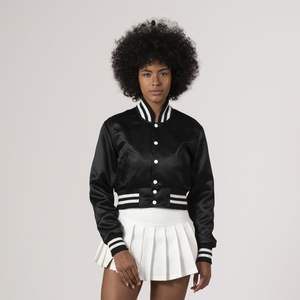 Veste en satin pour femme de haute qualité, veste varsity légère, 100% soie, respirante, nouveau design, veste en satin à prix bas et MOQ faible - Product Image 5