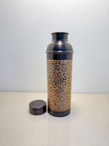 Premium Black Laser Etched Pure Copper Water Bottle 950ml Floral Vine Pattern Ayurvedic Flask Dual Tone Sports Metal Drinkware - Product Image 6
