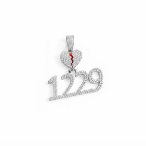 Colgante de esmalte con cierre de corazón roto, chapado en oro de plata 925, con inicial y número personalizados, de moissanita brillante, estilo hip hop, para fiestas, de moda - Product Image 1