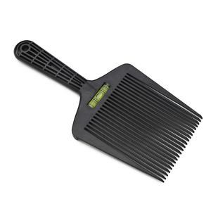Peigne à dents larges en plastique noir pour teinture capillaire, avec niveau à bulle, outil professionnel de coiffure pour barbier et salon - Product Image 4