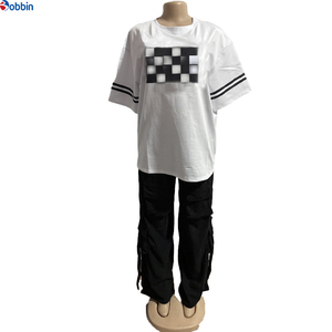 Conjunto de Dos Piezas Personalizado de Alta Calidad, Camiseta de Manga Corta Informal para Mujer, Tejido Transpirable de Peso Medio, Ecológico, y Pantalones Cargo - Product Image 4