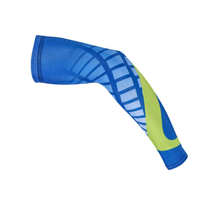 Manchons de compression personnalisés unisexe en polyester, couleur unie, rafraîchissants et anti-UV - Product Image 5