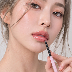 Delineador de labios de textura suave, producto de Taiwán, ideal para maquillaje de labios de novia. - Product Image 6