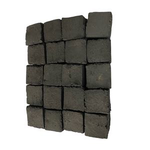 Charbon à chicha de qualité exceptionnelle, 100 % écologique, fabriqué à la machine, en forme de briquette, pour la vente en gros et les approvisionnements en vrac - Product Image 1