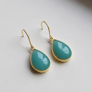 ต่างหูห้อยทรงหยดน้ำ แคลซิโดนีสีน้ำเงินธรรมชาติ เงินแท้ 925 ชุบทอง 14K งานแฮนด์เมด ของขวัญเครื่องประดับ - Product Image 3