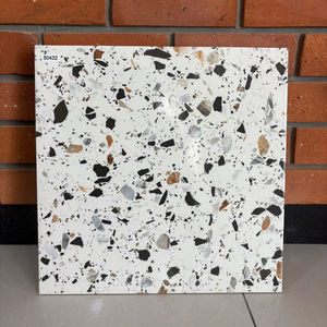 Planche de vinyle de luxe blanc foncé aspect marbre Revêtement de sol en vinyle SPC Surface corail cristal 400x400mm Carreaux de stationnement en céramique - Product Image 1