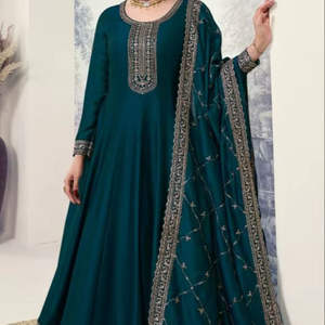 Ensemble de luxe ethnique Salwar Kameez pour femme en soie Georgette brodée, style Anarkali Kurta avec pantalon et Dupatta - Product Image 1