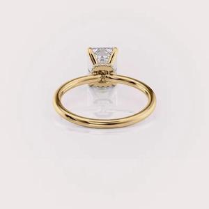 แหวนเพชรเม็ดเดี่ยวทรงเอเมอรัลด์คัท เพาะเลี้ยงในห้องปฏิบัติการ ตัวเรือนทองคำ 9k สีโรสโกลด์ / เยลโลว์โกลด์ / ไวท์โกลด์ - Product Image 2