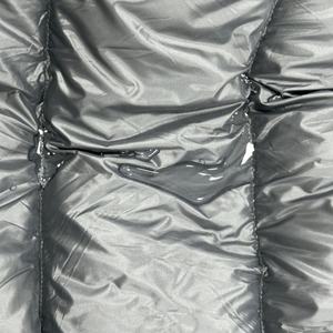 Veste bouffante à capuche fermeture éclair imperméable à logo personnalisé pour l'extérieur capuche coupe-vent revêtement graphique doublure tissu chaud poche de rue - Product Image 5