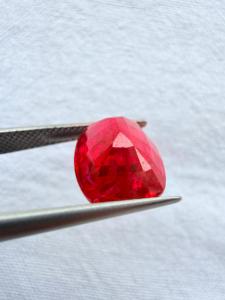 Rubis de qualité supérieure, corindon rouge royal, collections de créateurs pour les fêtes, au meilleur prix auprès de l'exportateur de rubis. - Product Image 2
