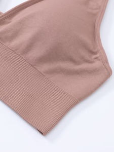 Soutien-gorge de sport sans couture à col en V profond, bretelles spaghetti réglables, dos croisé, bande élastique côtelée, débardeur de course, yoga et fitness - Product Image 6