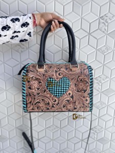 Sac à main Speedy en cuir sculpté à la main de haute qualité, style bohème gypsy, sac à bandoulière fait main, élégant, pour femmes, style western - Product Image 5