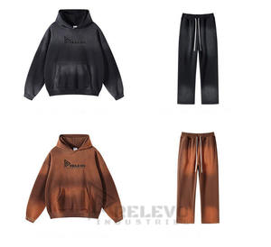 Ensemble de survêtement unisexe haut de gamme imprimé, décontracté, pour l'entraînement et le jogging, en coton 100% personnalisé - Product Image 3