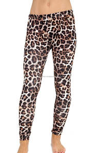 Legging de yoga chic pour femme, taille mi-haute, coupe ajustée, respirant, élégant, avec design perforé, confortable, en Spandex/Nylon - Product Image 5