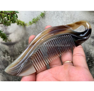 Peigne à cheveux en corne de buffle fait à la main, outil de toilettage écologique de qualité supérieure - Product Image 4