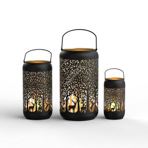 Farol de metal de hierro rústico con diseño de ciervo de bosque troquelado, estilo vintage, para colgar en el jardín, portavelas, 3 piezas para Navidad - Product Image 1