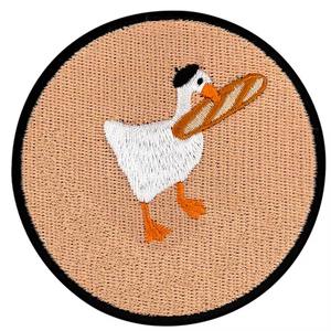 Écussons brodés à la main en chenille 3D personnalisés de haute qualité, faible MOQ, livraison directe d'usine, badges à coudre pour chapeaux 2026 - Product Image 1