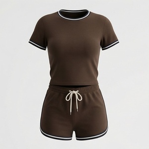 Ensemble de shorts en tricot marron pour femmes, 2 pièces, t-shirt à manches courtes col rond et shorts au-dessus du genou, vêtements de sport décontractés, printemps été - Product Image 1