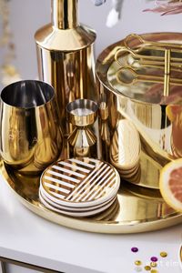 Accessoires de bar élégants, seau à glace métallique, shaker à martini, refroidisseur à vin, décoration de table luxueuse pour recevoir, outils de bar design. - Product Image 3