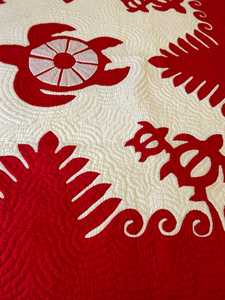 Designer Handmade White And <b>Red</b> Color Stylish Patterned 100% Cotton <b>Material</b> Hawaiian Quilts For Home Bedding Decor Quilts - Product Image 3