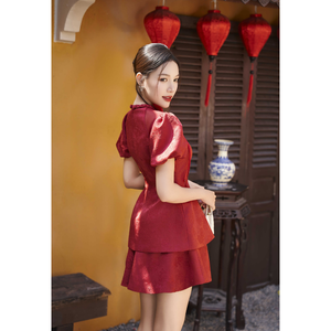 Ensemble élégant deux pièces pour femme, débardeur court et short décontracté, doublure en soie, rouge, coupe ajustée au-dessus du genou, ROSA - Product Image 2