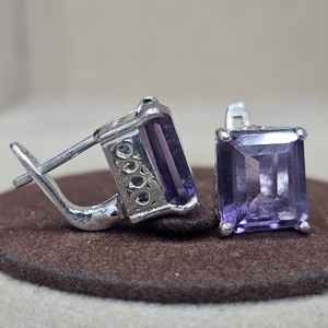 Boucles d'oreilles en argent sterling 925 avec améthyste naturelle à coupe émeraude, bijoux fantaisie, cadeau pour femme, fabrication artisanale sur mesure - Product Image 4