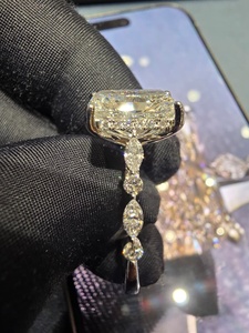 แหวนเพชรทองคำขาว 14k คลาสสิก หรูหรา ได้รับการรับรองจาก IGI เหมาะสำหรับโอกาสครบรอบแต่งงาน งานเลี้ยง และสวมใส่ในงานปาร์ตี้ - Product Image 5