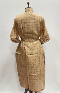 Kimono largo de verano de seda india suave con patchwork, estilo bohemio, cuello en V, cierre con cordón, para playa, cómodo y versátil. - Product Image 3