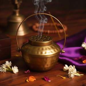 Quemador de Incienso Metálico Hecho a Mano de Alta Calidad para Uso Religioso, Ecológico y Duradero, Artesanía India - Product Image 4