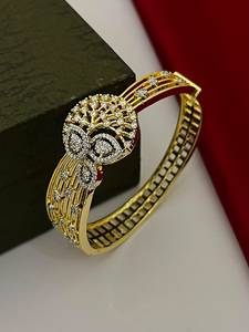 Pulsera de moda para mujer al por mayor, réplica de diamante indio Bhargavi, chapada en oro y rodio con circonitas, para bodas y fiestas nupciales - Product Image 2