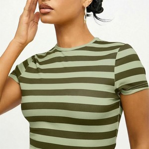 Camiseta corta personalizada con estampado de rayas formales, sexy, para mujer, cuello redondo, manga corta, de algodón suave, jersey de spandex, con bordado. - Product Image 5