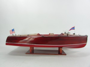 Maqueta de Velero de Madera Hecha a Mano CHRIS CRAFT BARREL BACK 1940, Temática Oceánica, Pieza de Arte Coleccionable Antigua para Mesa - Product Image 5