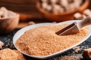 Azúcar Moreno Orgánico Indio, Azúcar de Caña Natural Crudo de Primera Calidad, Edulcorante Sin Refinar para Uso Diario - Product Image 2