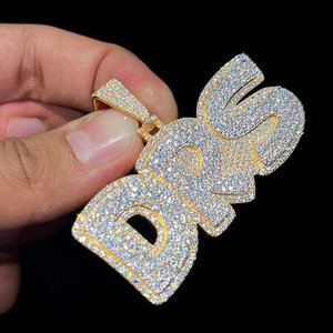 RB อัญมณีที่กำหนดเองโลโก้เริ่มต้นการตั้งค่ากระเปาะสไตล์ฮิปฮอปเย็น VVS Moissanite IGI ได้รับการรับรองสเตอร์ลิงเงินจี้กุหลาบเสน่ห์ - Product Image 6