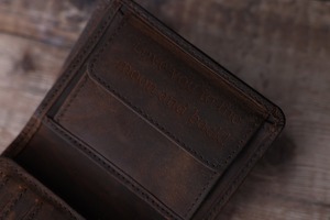 Maßgefertigte Echtleder Dreifach-Geldbörse für Herren Leder-Kartenhalter Vintage Echtes Rindsleder Münzfach Geldbeutel LTW-0161 - Product Image 4