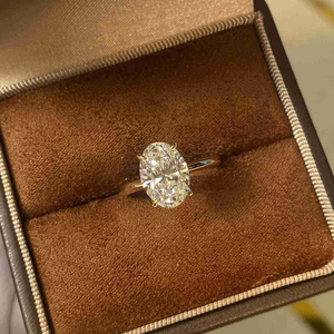 Bague de fiançailles ovale en moissanite, bague solitaire, coupe brillante, bague de mariée, or blanc, bijoux de mariage de luxe - Product Image 3