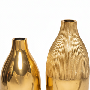 Ensemble de deux vases à fleurs dorés brillants, présentant des textures mixtes lisses et rainurées verticalement, pour les intérieurs modernes sophistiqués - Product Image 6