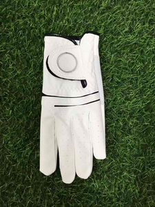 Gants de golf professionnels de qualité supérieure, pour droitiers et gauchers, respirants, en tissu doux, avec logo et couleur personnalisés. - Product Image 3