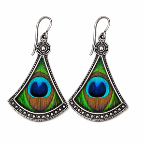 Boucles d'oreilles en argent oxydé avec plumes de paon |   Boucles d'oreilles artisanales tribales bohèmes pour soirée |   Boucles d'oreilles ethniques indiennes - Product Image 1