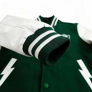 เสื้อแจ็คเก็ตวาร์ซิตี้สีเขียวครีมสำหรับผู้ชาย สไตล์พรีปปี้ ปักโลโก้ตัว C  ใส่ได้ในฤดูใบไม้ร่วง ทรงปกติ คอปกพับได้ - Product Image 5
