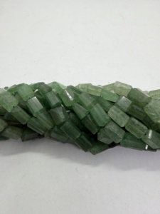 Perles de pierres précieuses en aventurine verte naturelle, forme irrégulière, 10-15 mm, brin de 16 pouces, fabrication de bijoux - Product Image 1