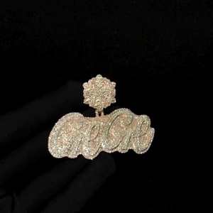 Colgante personalizado de plata 925 con letras estilo hip hop, colgante con nombre personalizado con incrustaciones de moissanita, colgante con inicial y logotipo para hombre - Product Image 2