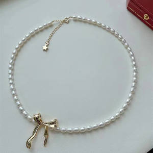 Collar de Perlas de Agua Dulce Retro para Mujer, con Colgante en Forma de Moneda de Oro de 14K, Perla Natural Incrustada, Elegante para la Clavícula - Product Image 5