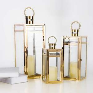 Lanterne en acier inoxydable forgée à la main pour la décoration rustique de la maison, mettant en valeur l'artisanat traditionnel et la chaleur. - Product Image 1