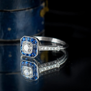 Élégante bague de fiançailles vintage en or blanc 14 carats avec incrustation de perles de diamant de laboratoire certifiées IGI pour cadeaux de mariage - Product Image 1