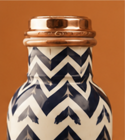Botella de Agua de Cobre Premium con Diseño Chevron y Vasos a Juego, Juego de Botella de Cobre de Lujo con 2 Tazas para el Hogar y el Trabajo - Product Image 6