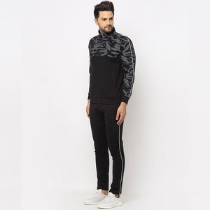 ชุดวอร์มผู้ชายปักโลโก้ตามสั่ง เสื้อฮู้ด กางเกงขายาวทรงโอเวอร์ไซส์ ชุดเซ็ตเสื้อผ้าผู้ชาย - Product Image 1