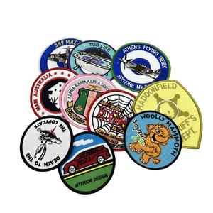 Écussons brodés personnalisés du fabricant, badges avec logo sur mesure, étiquettes rondes en tissu polyester, bord brodé, tissage 3D - Product Image 1