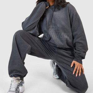 Survêtement élégant et confortable en tissu délavé, matière douce et respirante, idéal pour les tenues décontractées et le style urbain. - Product Image 3