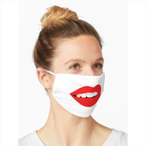 Masque facial blanc imprimé par sublimation avec motif lèvres rouges, en polyester/coton, poids du tissu 160g - Product Image 1